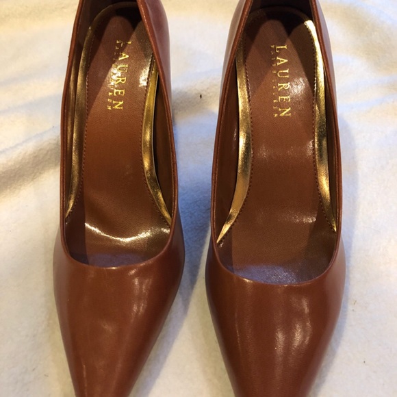Ralph Lauren Shoes - Woman’s Ralph Lauren Pump size 8